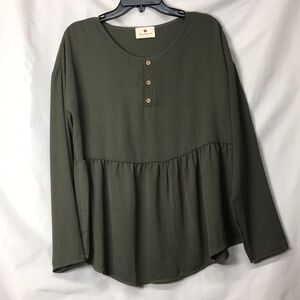 Betsy’s Boutique Shop Women’s Green Peplum Blouse Size M Like-NEW Condition